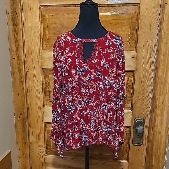 Democracy Tops - Democracy Red and White Long Sleeve Floral Peasant Blouse L